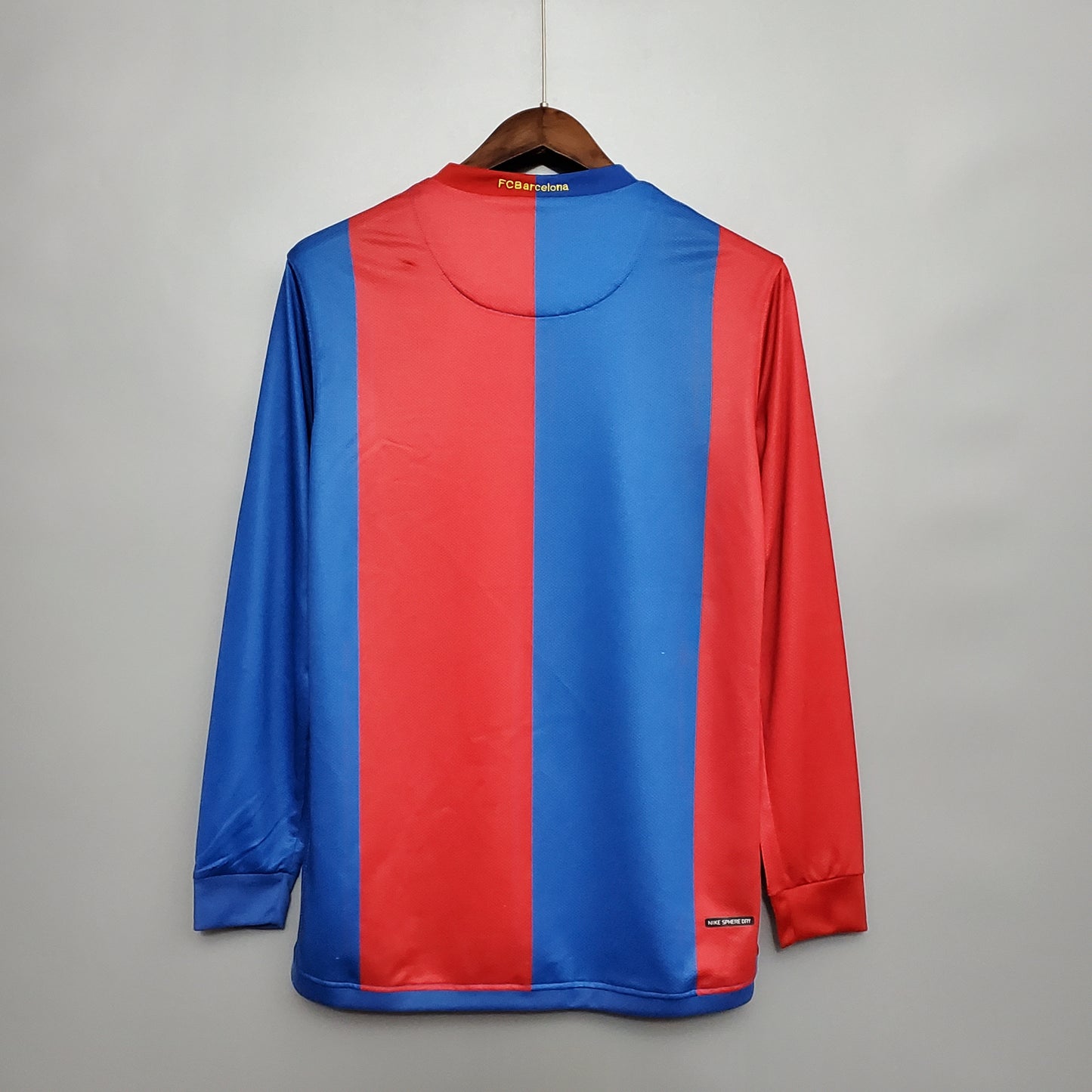 Barcelona Home 06/07 Retro