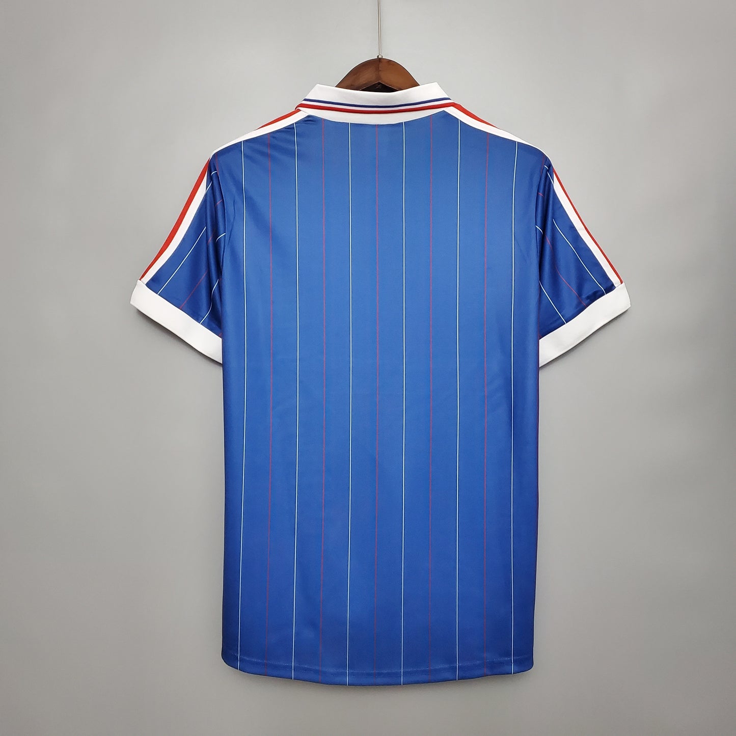 France Home 1982 Retro