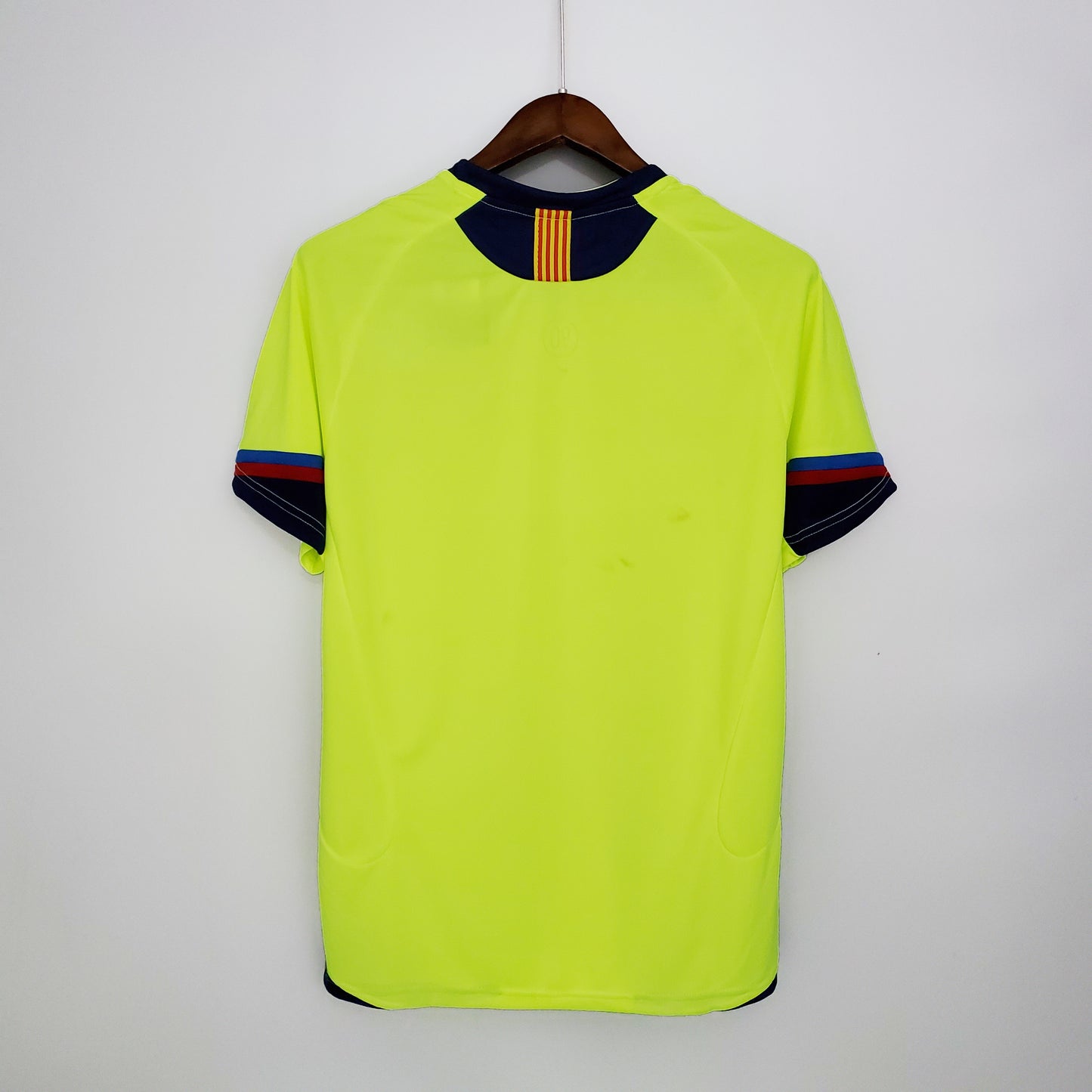 Barcelona Away 05/06 Retro