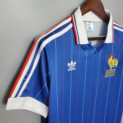 France Home 1982 Retro